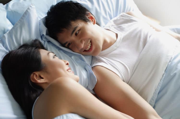 4 bí quyết khiến vợ bạn muốn làm chuyện ấy • AnhSexMoi