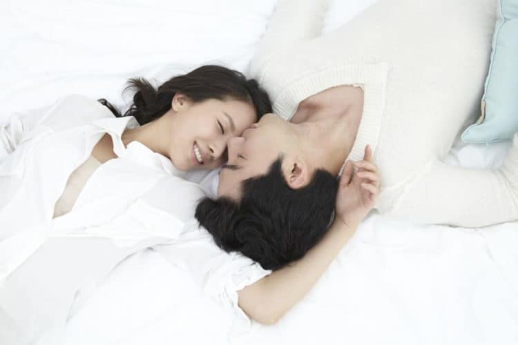 tin nhắn sex hâm nóng tình cảm